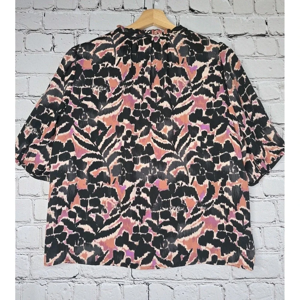 Evereve Blouse Large L Abstract Floral Print Ruffle High Neck Short Sleeve Top - Picture 7 of 10